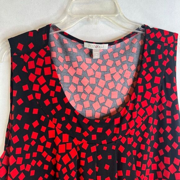 Roz & Ali Black Red Squares Pattern Scoop Neck Tank Top Plus Size 2X - Picture 3 of 9